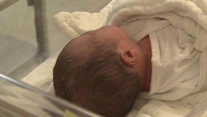 5월 출생아도 역대 최저...'경제적 부담' 여전 / YTN