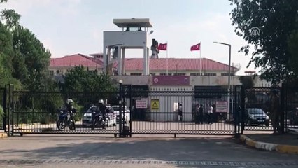 ABD'li papaz Brunson, ev hapsine alındı - İZMİR