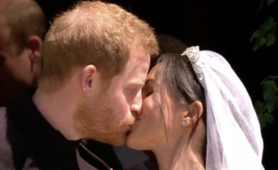Tendre baiser lors du mariage de Meghan et Harry - ZAPPING TÉLÉ BEST OF DU 01/08/2018