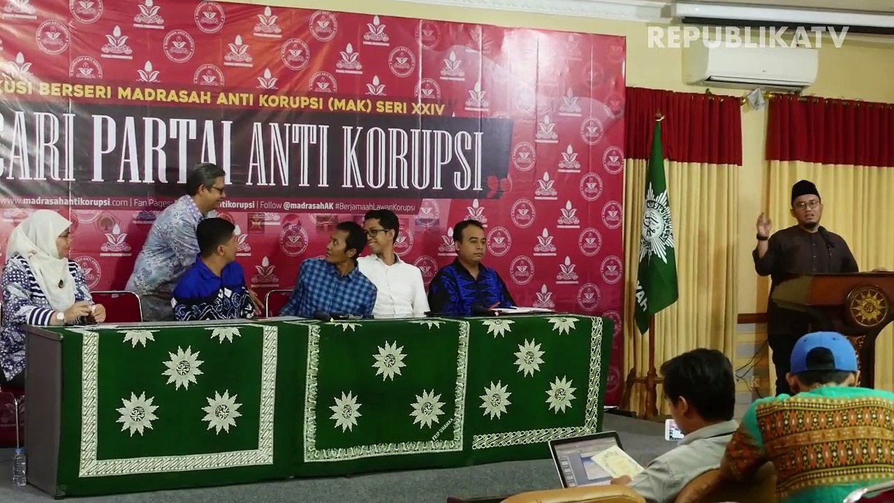 'Setop Memanipulasi Keikhlasan Umat'