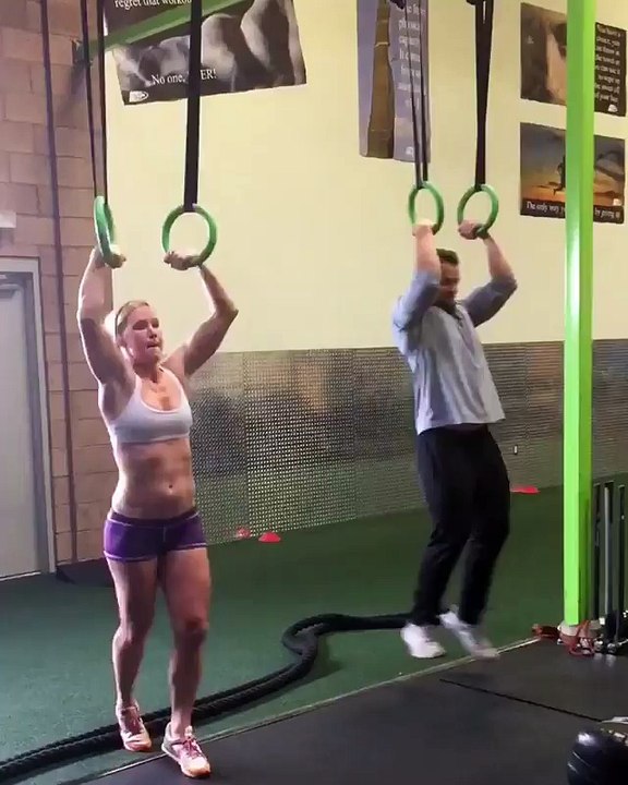 Oops Holly Holm  defeats easily training partner