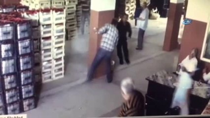 Samsun'da Sebze ve Meyve Halinde Kan Donduran Cinayet! Olay Anbean Kameralara Yansıdı