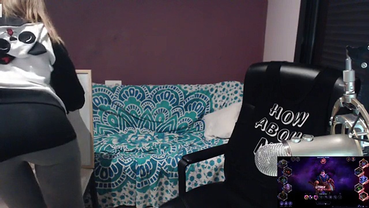 Twitch IRL | Twitch girls streamer moments #6