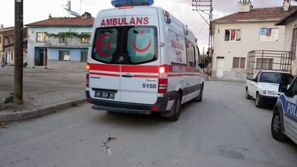 Sekiz aylık hamile kadın evinde ölü bulundu