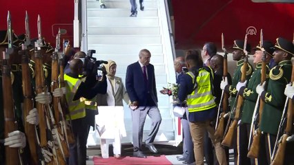 Cumhurbaşkanı Erdoğan Güney Afrika'ya geldi - Havalimanı karşılama - JOHANNESBURG