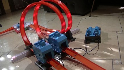 Hot Wheels Race in the Track of Toys