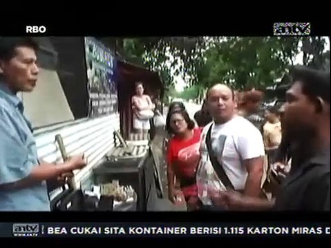 Anak Anjing Dijadikan Umpan, Pedagang Ikan Hias Dicaci