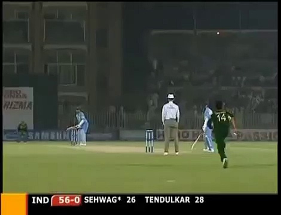 Baap Baap Hota Hai, Beta Beta Hota Hai - Sehwag To Shoaib Akhtar - India MovieWine Entertainment