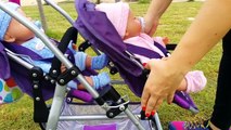 Baby Born en español Bruno y Abril estrenan carrito de gemelos Muñecas Bebes
