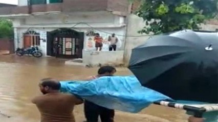Madhya Pradesh में Pregnant Lady के लिए नहीं आई Ambulance, खाट पर पहुंचाया Hospital |वनइंडिया हिन्दी