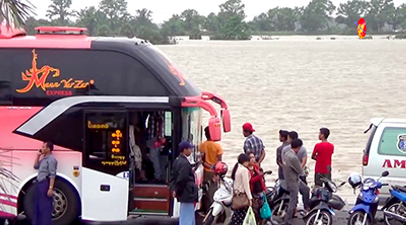 ရန္ကုန္-ေမာ္လၿမိဳင္ကားလမ္းေရေက်ာ္၍ ကားလမ္းပိတ္ထားရ (႐ုပ္/သံ)