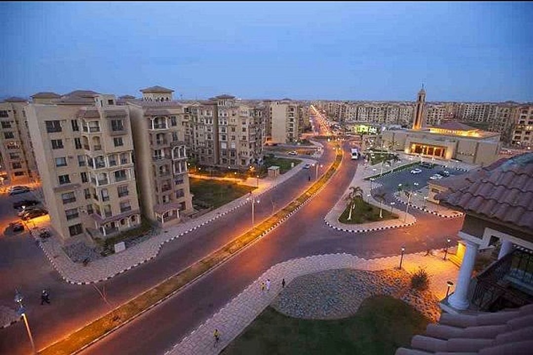 Apartment over looking garden view in Madinaty for sale