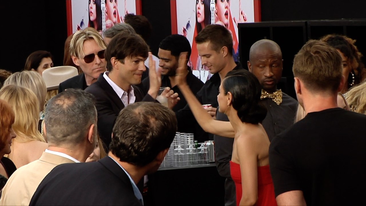 Ashton Kutcher High Fives Mila Kunis "The Spy Who Dumped Me" World Premiere