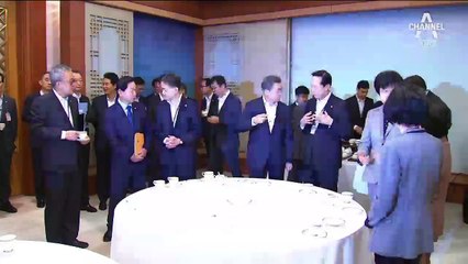 ‘송영무 거취’ 이상기류…문 대통령, 책임론 언급