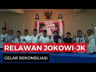 Perdamaian Relawan Di Ulang Tahun Jokowi