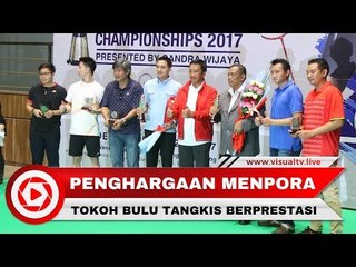 Candra Wijaya dan Menpora Beri Penghargaan Kepada Tokoh Bulu Tangkis Berprestasi
