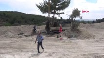 İzmir Zeytinlik Alana Şantiye Kurulacak İddiası Köylüleri Ayağa Kaldırdı