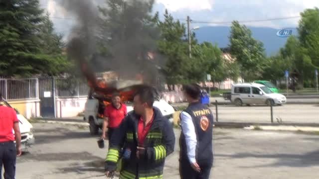 2 Aracın Alev Alev Yandığı Tatbikat Gerçeğini Aratmadı