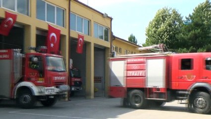 2 aracın alev alev yandığı tatbikat gerçeğini aratmadı