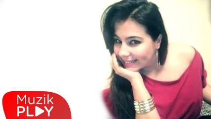 Özden - Beyaz Giyme Toz Olur