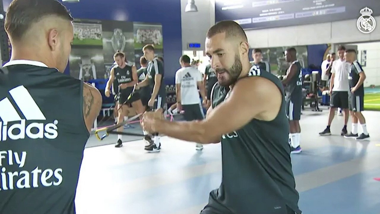 Benzema: "Tengo que seguir trabajando para hacer más historia en este club"