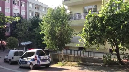 Kayınvalidesini Öldürdü, Eşini Ağır Yaraladı