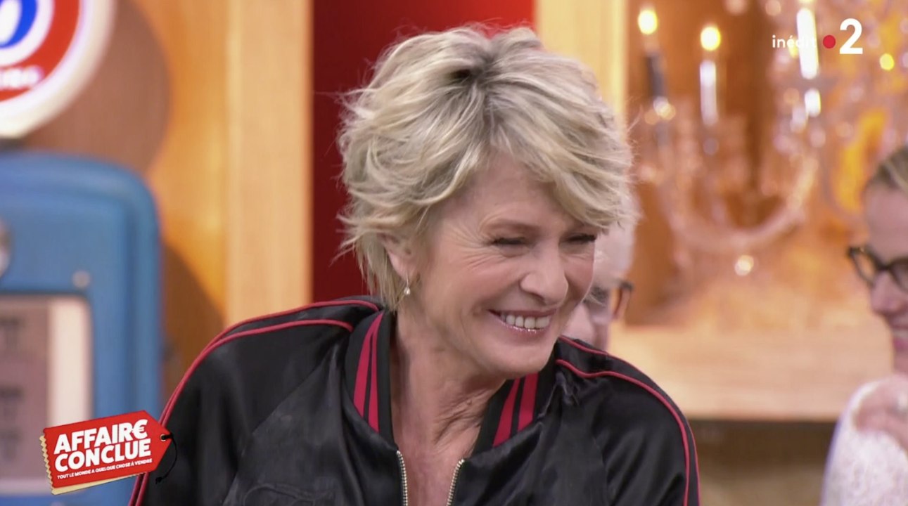 Sophie Davant part en fou rire ! (Affaire conclue) - ZAPPING TÉLÉ BEST OF DU 24/08/2018