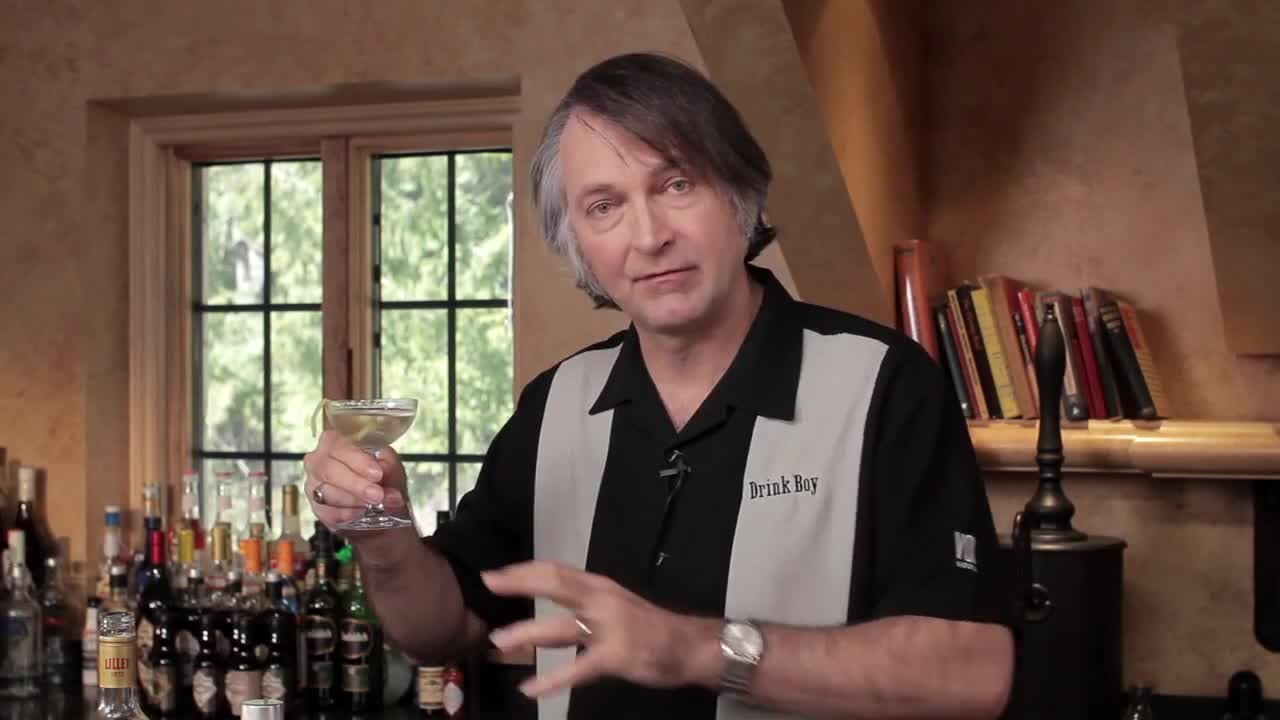Bordeaux Cocktail - The Cocktail Spirit with Robert Hess - Small Screen