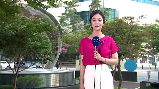 [날씨] '중복' 푹푹 찌는 무더위...내륙 일부 소나기 / YTN
