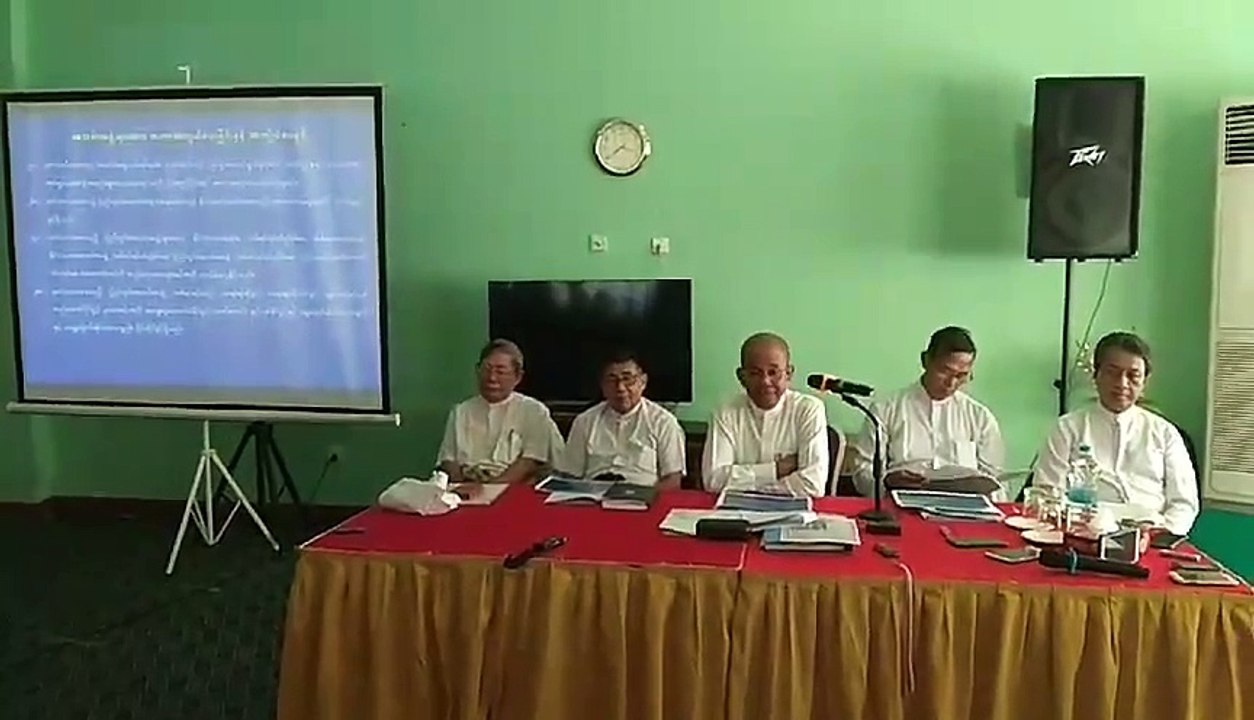 ေဒသဖြံ႕ၿဖိဳးေရး ရန္ပံုေငြကိစၥအတြက္ မဟုတ္မွန္ေၾကာင္း သတင္းစာရွင္းလင္း အပိုင္း (၃)=====================ၿပီးခဲ့သည့္ဇြန္လက ျပဳလုပ္ခဲ့ေသာ မႏၱေလးတိုင္းေဒသႀကီးအစိုးရ