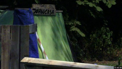 John en Mike roken stiekem in de tent - 26 juli 2018