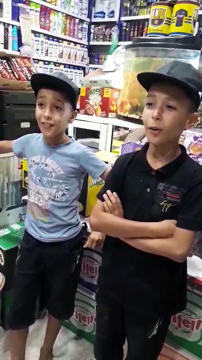 الأولاد التربية والأخلاق يتلقون استحسان كبير من الناس على سوشل ميديا تبعوا معنا