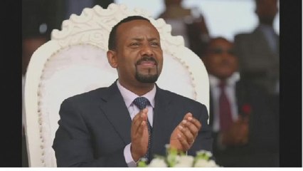 Des Éthiopiens valident les choix du premier ministre abiy Ahmed