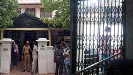 கருணாநிதி வீட்டுக்கு போலீஸ் பாதுகாப்பு | குவிந்த தொண்டர்கள் | மூடப்பட்ட கதவு- வீடியோ