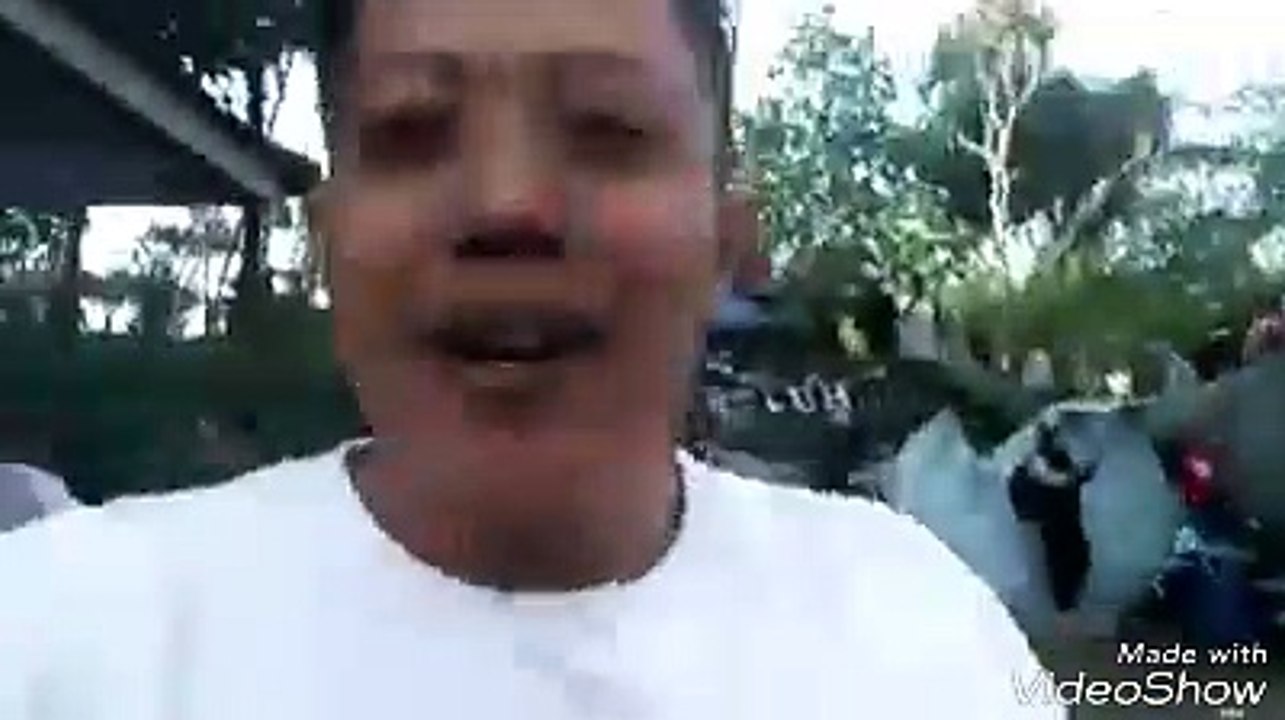 Ombak pasang air laut di Batuhiu!!