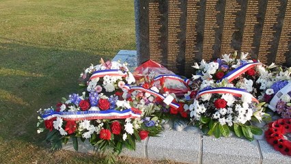 La stele des Oubliés du Meknès
