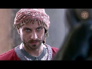 قدوم راشد الى بيت المختار وتهديد ابنه ـ مقطع من مسلسل الخان - الجزء 1 ـ الحلقة 2