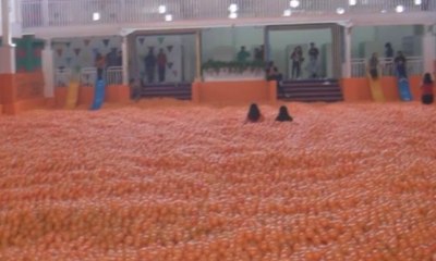 Wisata Baru Kolam Mandi Bola Terbesar di Indonesia