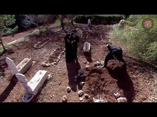 صدمة حارس المقبرة لرؤية سعيد خارج القبر  - مسلسل الغربال - الجزء الاول - الحلقة 3