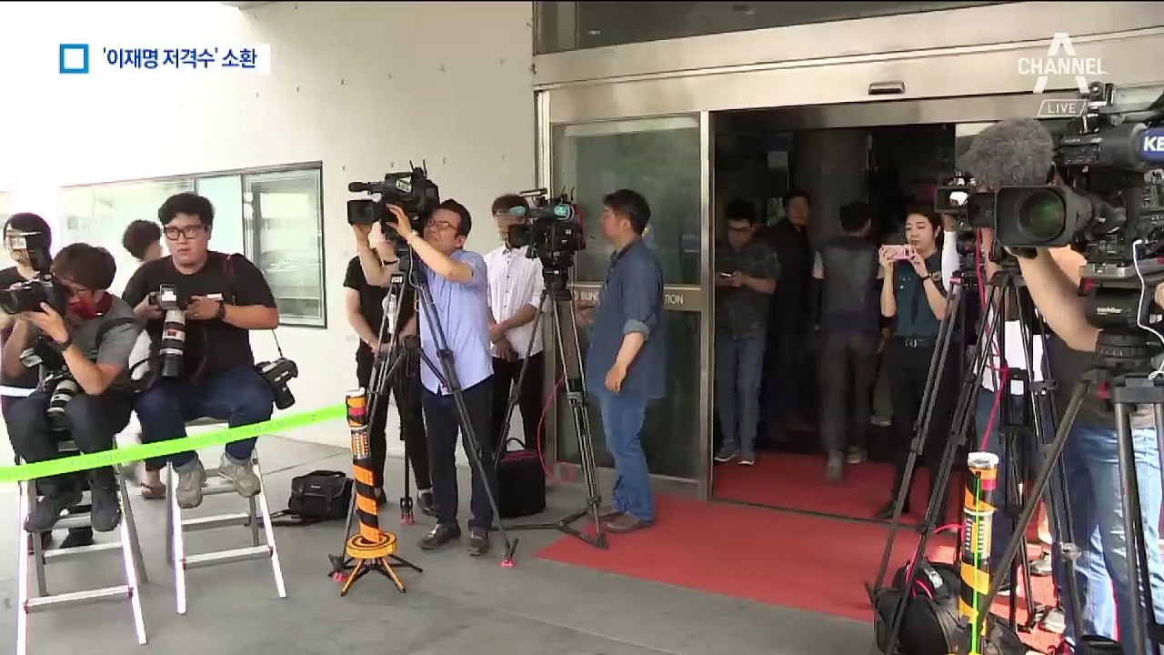 김영환 경찰 출석 “이재명, 피해자 코스프레 멈춰라”