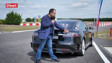 Cette Tesla Model S a été équipée par Bosch pour des fonctions de conduite autonome
