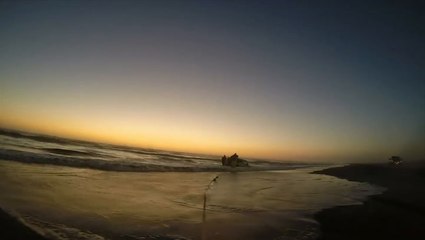 Jeep Trapped By Tide Gets Stranded In The Ocean