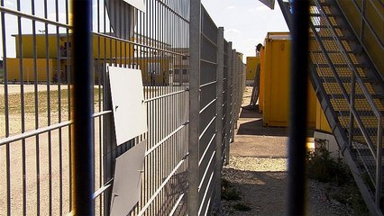 Germania, un po' meno terra d'accoglienza per i migranti