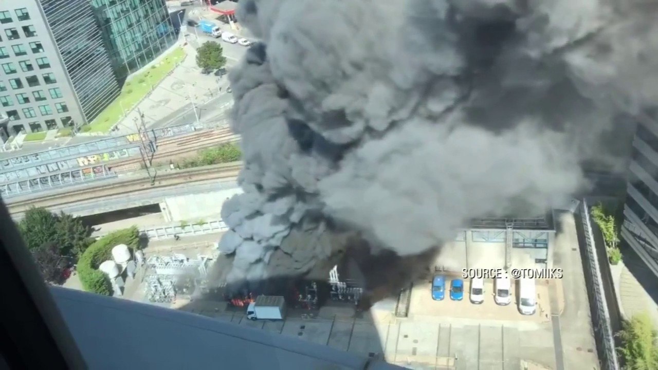 Les images de l'incendie du poste électrique RTE à l'origine de la mise à l'arrêt de Montparnasse