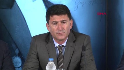 Spor Galatasaray'da Ertuğrul Erdoğan Sözleşmeyi İmzaladı