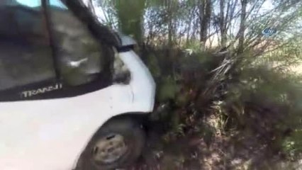 Yaralı Sürücüyü Uçurumdan Çıkarttılar