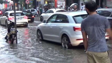 Yalova 5 Dakikada Venedik'e Döndü