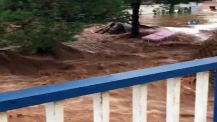 Kocaeli'de sağanak yağmur sonrası sel