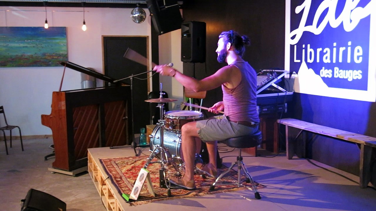 Albertville : Matthieu Scheidecker en concert à la Librairie des Bauges