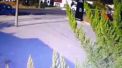 İki Araç Kafa Kafaya Girdi; 1 Ölü,3 Yaralı... Kaza Anı Kamerada